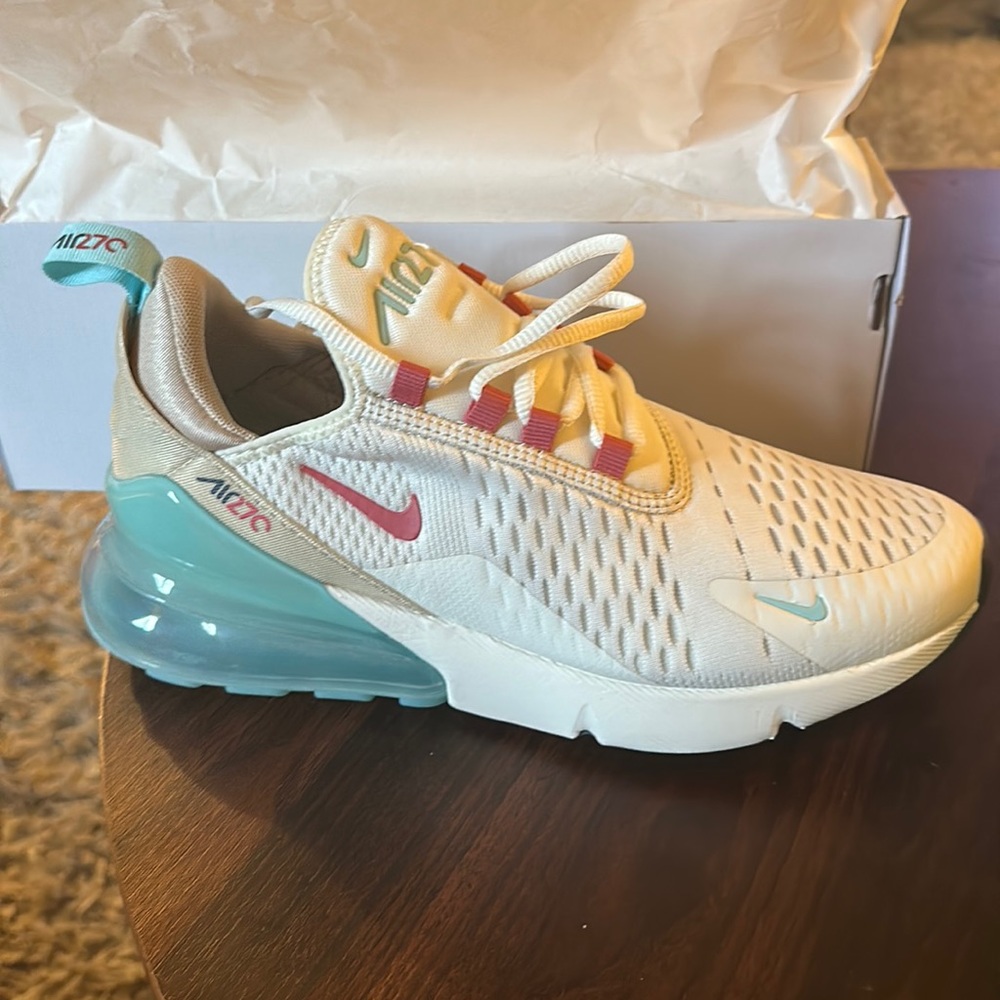 Nike Air Max 270 BRAND NEW WITH BOX